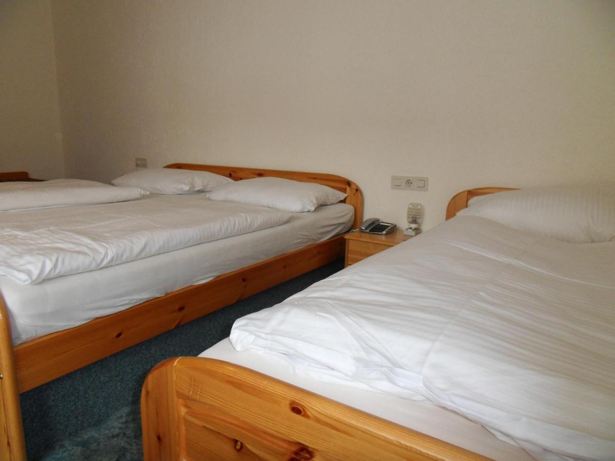 Hotel Gruener Baum Bretzenheim Eksteriør bilde