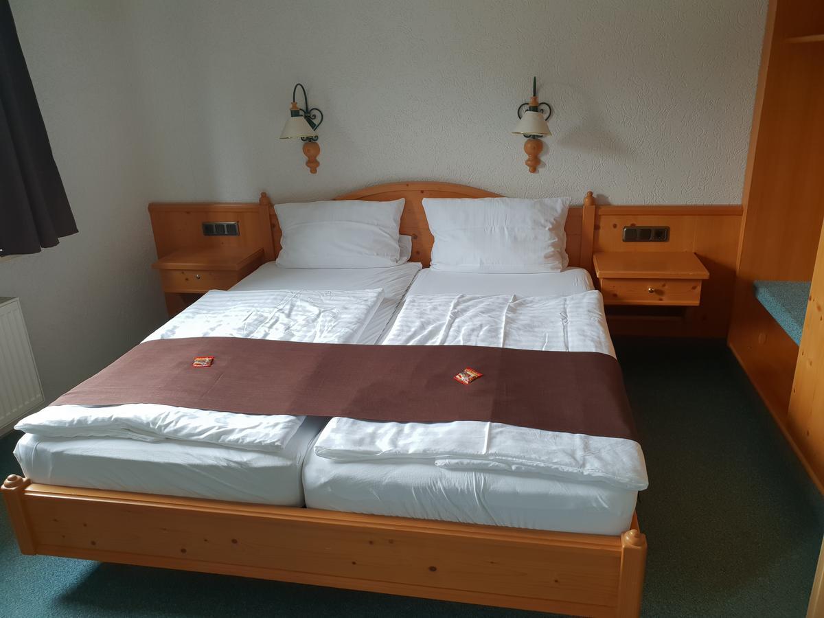 Hotel Gruener Baum Bretzenheim Eksteriør bilde