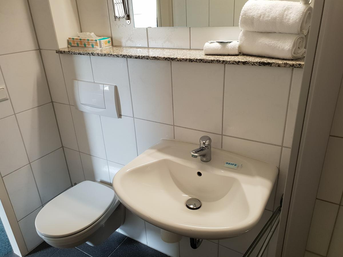Hotel Gruener Baum Bretzenheim Eksteriør bilde